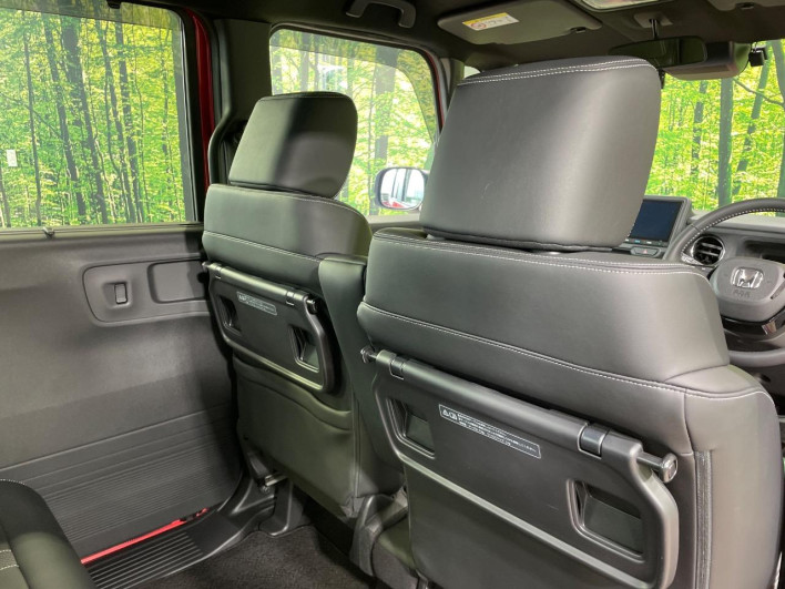 2024 Honda N-BOX CUSTOM 6BA-JF5 (UW-6a13f03730cff)[29]