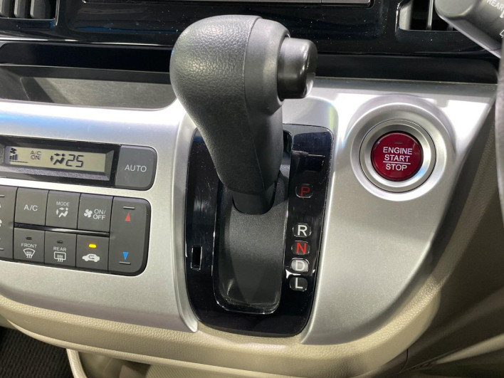 2017 Honda N-WGN DBA-JH1 (UW-6a13f03bb1d9e)[19]