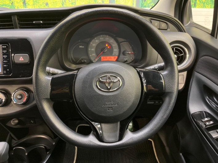 2015 Toyota Vitz DBA-KSP130 (UW-6a13f050196cf)[21]