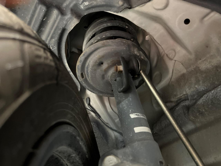 2015 Toyota Vitz DBA-KSP130 (UW-6a13f050196cf)[4]