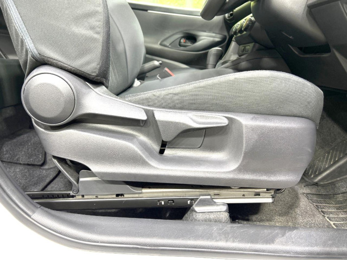 2020 Toyota Yaris 5BA-KSP210 (UW-6a13f05150d05)[16]