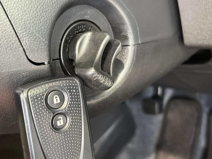 2015 Daihatsu Mira Cocoa DBA-L685S (UW-6a13f05563495)[17]