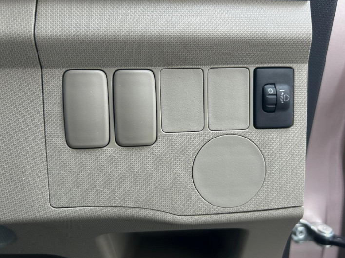 2011 Daihatsu Move DBA-LA100S (UW-6a13f055c9855)[20]