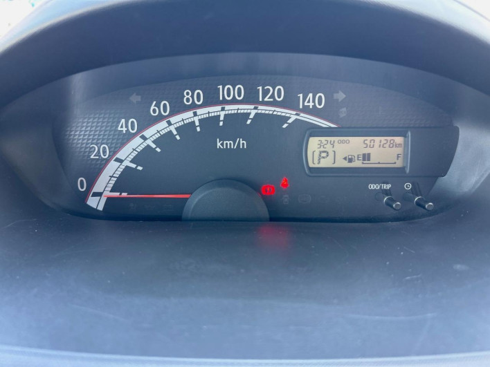 2011 Daihatsu Move DBA-LA100S (UW-6a13f055c9855)[25]