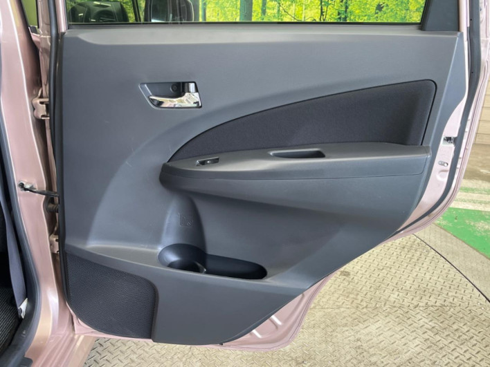 2014 Daihatsu Move DBA-LA100S (UW-6a13f056df576)[23]