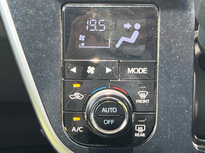2016 Daihatsu Move DBA-LA150S (UW-6a13f057962c5)[11]