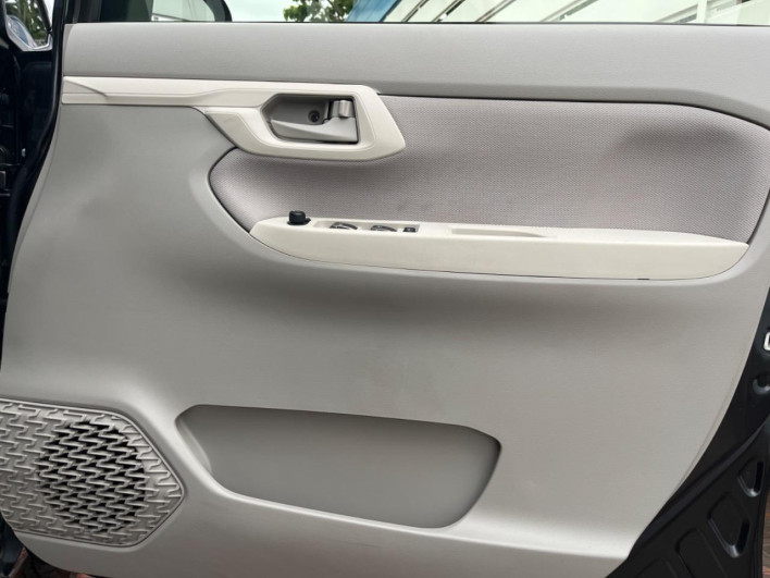 2018 Daihatsu Move DBA-LA150S (UW-6a13f05876070)[28]