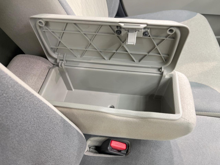 2015 Daihatsu Cast DBA-LA250S (UW-6a13f05a68832)[17]