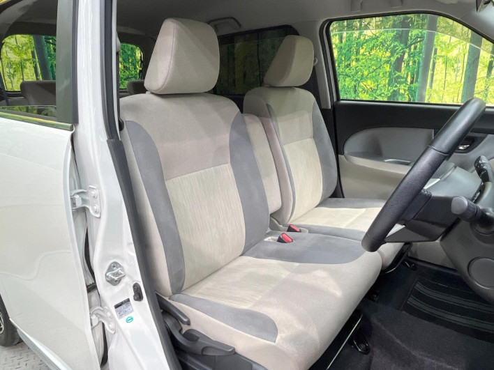 2015 Daihatsu Cast DBA-LA250S (UW-6a13f05a68832)[20]
