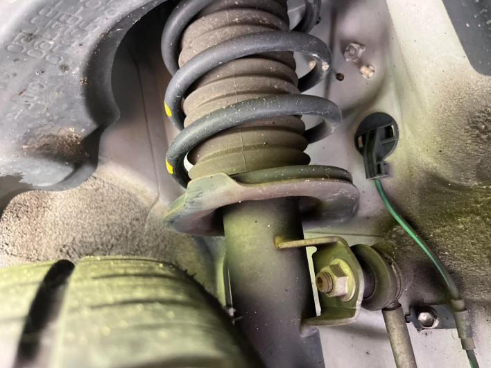 2019 Daihatsu Cast DBA-LA250S (UW-6a13f05b3dafd)[18]