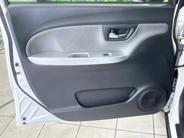 2019 Daihatsu Cast DBA-LA250S (UW-6a13f05b53033)[14]