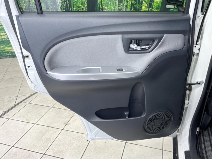 2019 Daihatsu Cast DBA-LA250S (UW-6a13f05b53033)[15]