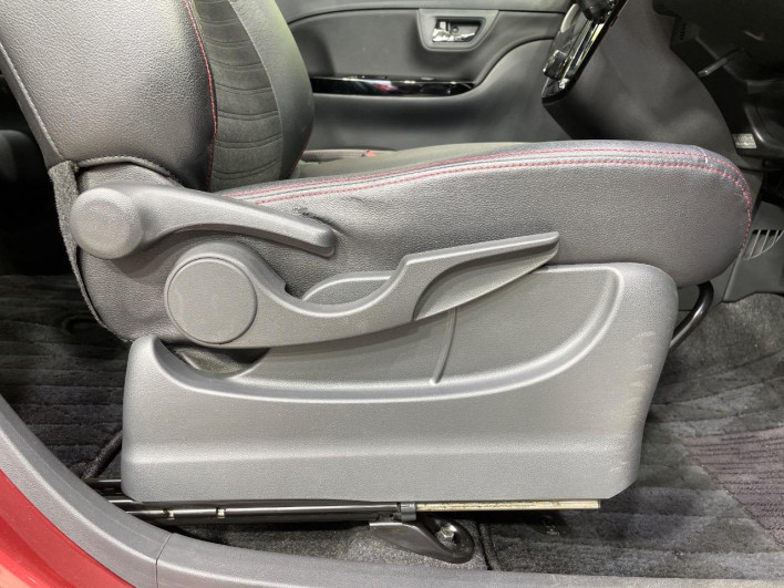 2015 Daihatsu Cast DBA-LA260S (UW-6a13f05cd1411)[21]