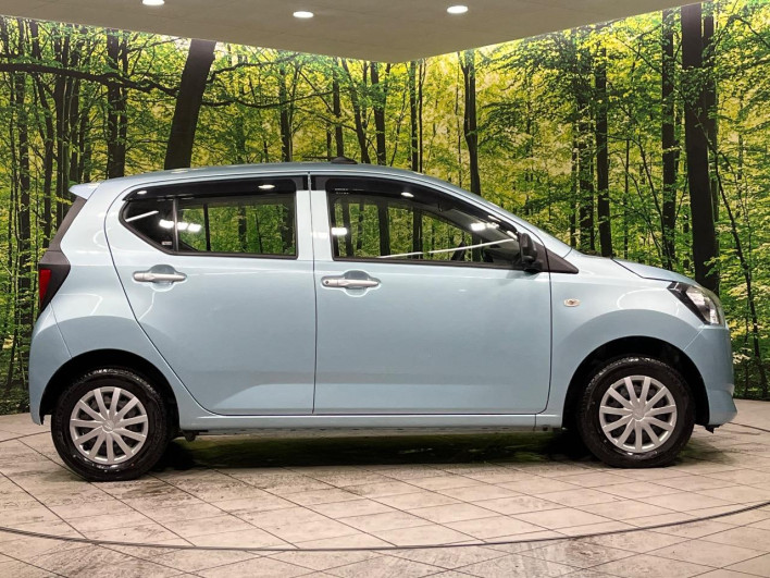 2017 Daihatsu Mirai Ease DBA-LA360S (UW-6a13f060dd66f)[21]