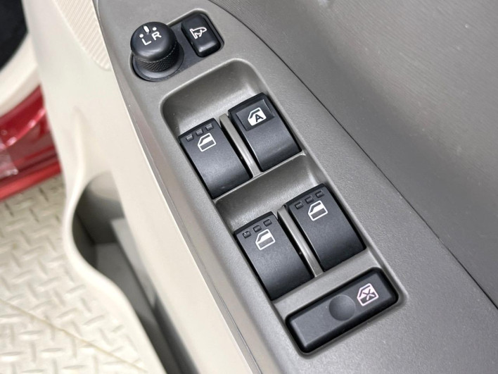 2014 Daihatsu Tanto DBA-LA600S (UW-6a13f0639895e)[29]