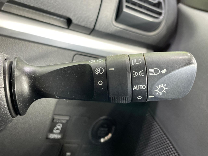 2015 Daihatsu Tanto DBA-LA600S (UW-6a13f0648c09f)[21]