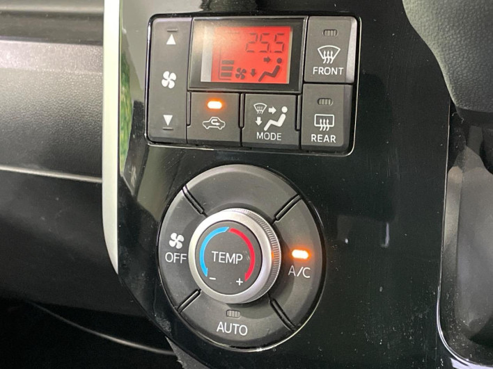 2015 Daihatsu Tanto DBA-LA600S (UW-6a13f0648c09f)[25]