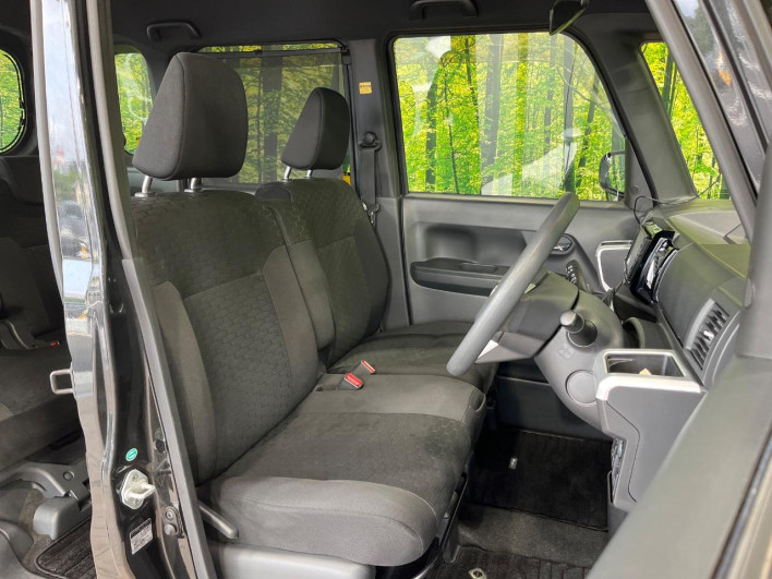 2015 Daihatsu Wake DBA-LA700S (UW-6a13f06cd37ce)[16]