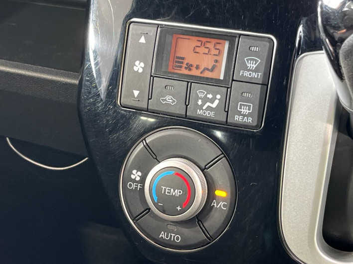 2015 Daihatsu Wake DBA-LA700S (UW-6a13f06cd37ce)[24]