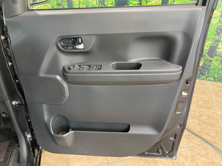 2015 Daihatsu Wake DBA-LA700S (UW-6a13f06cd37ce)[11]