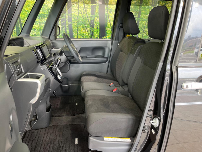 2015 Daihatsu Wake DBA-LA700S (UW-6a13f06cd37ce)[19]