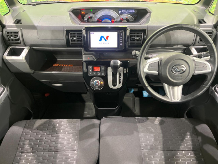 2014 Daihatsu Wake DBA-LA710S (UW-6a13f06e0e671)[11]