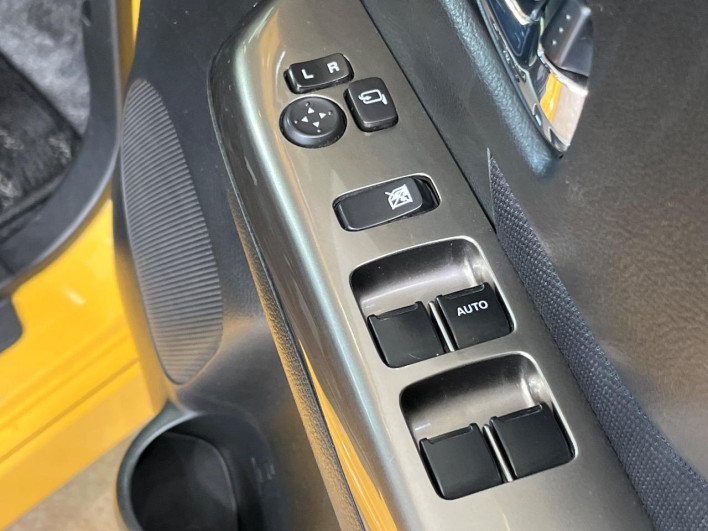 2017 Suzuki Spacia Custom Z DAA-MK42S (UW-6a13f0908e36f)[12]