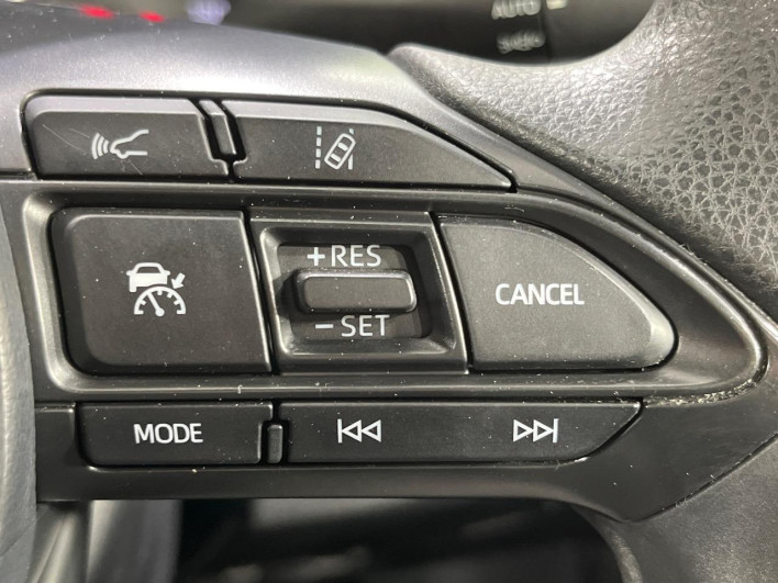 2021 Toyota Yaris 6AA-MXPH15 (UW-6a13f0bdac9a3)[23]