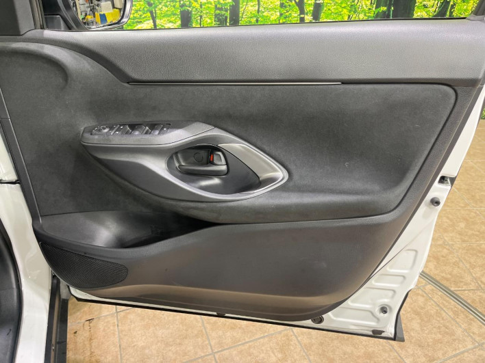 2025 Toyota Yaris Cross 6AA-MXPJ10 (UW-6a13f0bf4476d)[12]
