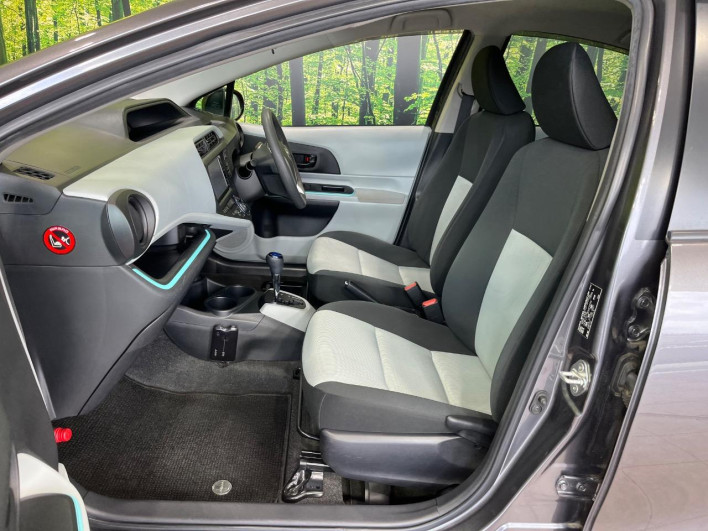 2012 Toyota Aqua DAA-NHP10 (UW-6a13f0d91c008)[20]