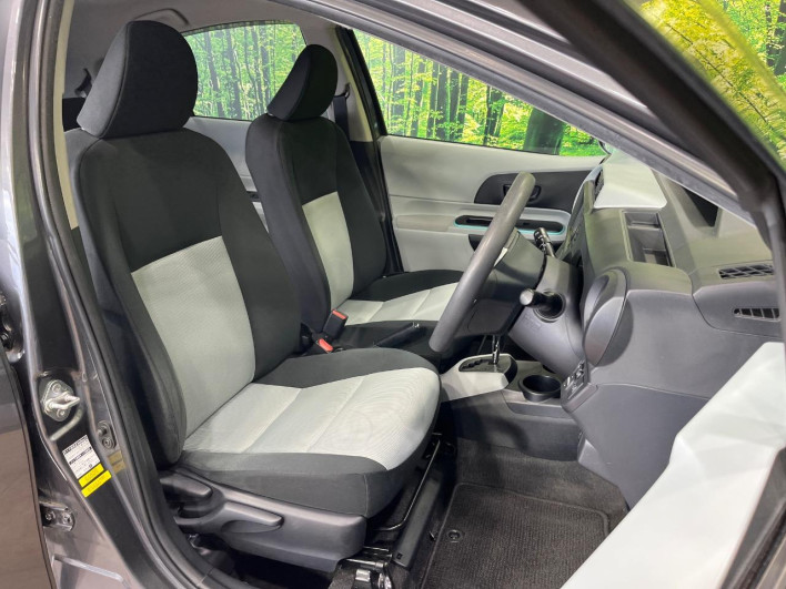 2012 Toyota Aqua DAA-NHP10 (UW-6a13f0d91c008)[16]