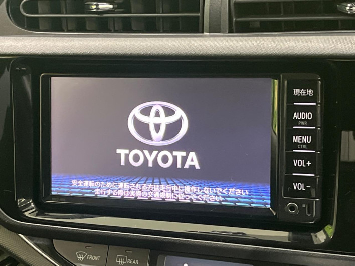 2016 Toyota Aqua DAA-NHP10 (UW-6a13f0dbba1a1)[27]