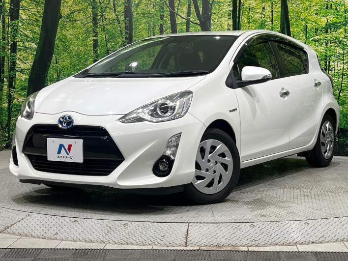 2016 Toyota Aqua DAA-NHP10 (UW-6a13f0dbba1a1)[0]