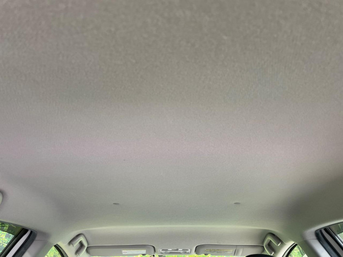2013 Toyota Aqua DAA-NHP10 (UW-6a13f0dec951c)[24]