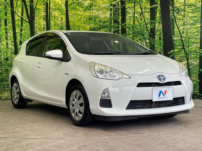 2013 Toyota Aqua DAA-NHP10 (UW-6a13f0dec951c)[14]