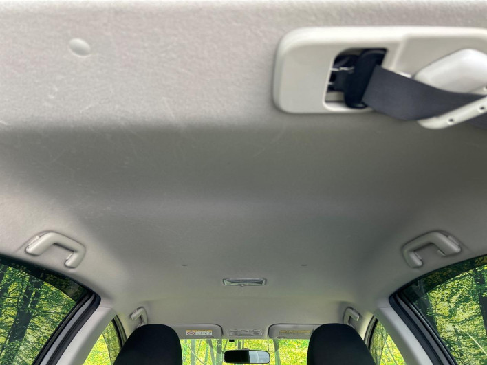 2016 Toyota Aqua DAA-NHP10 (UW-6a13f0e122287)[28]
