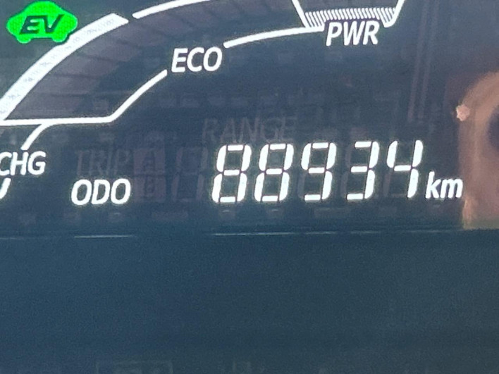2016 Toyota Aqua DAA-NHP10 (UW-6a13f0e122287)[2]