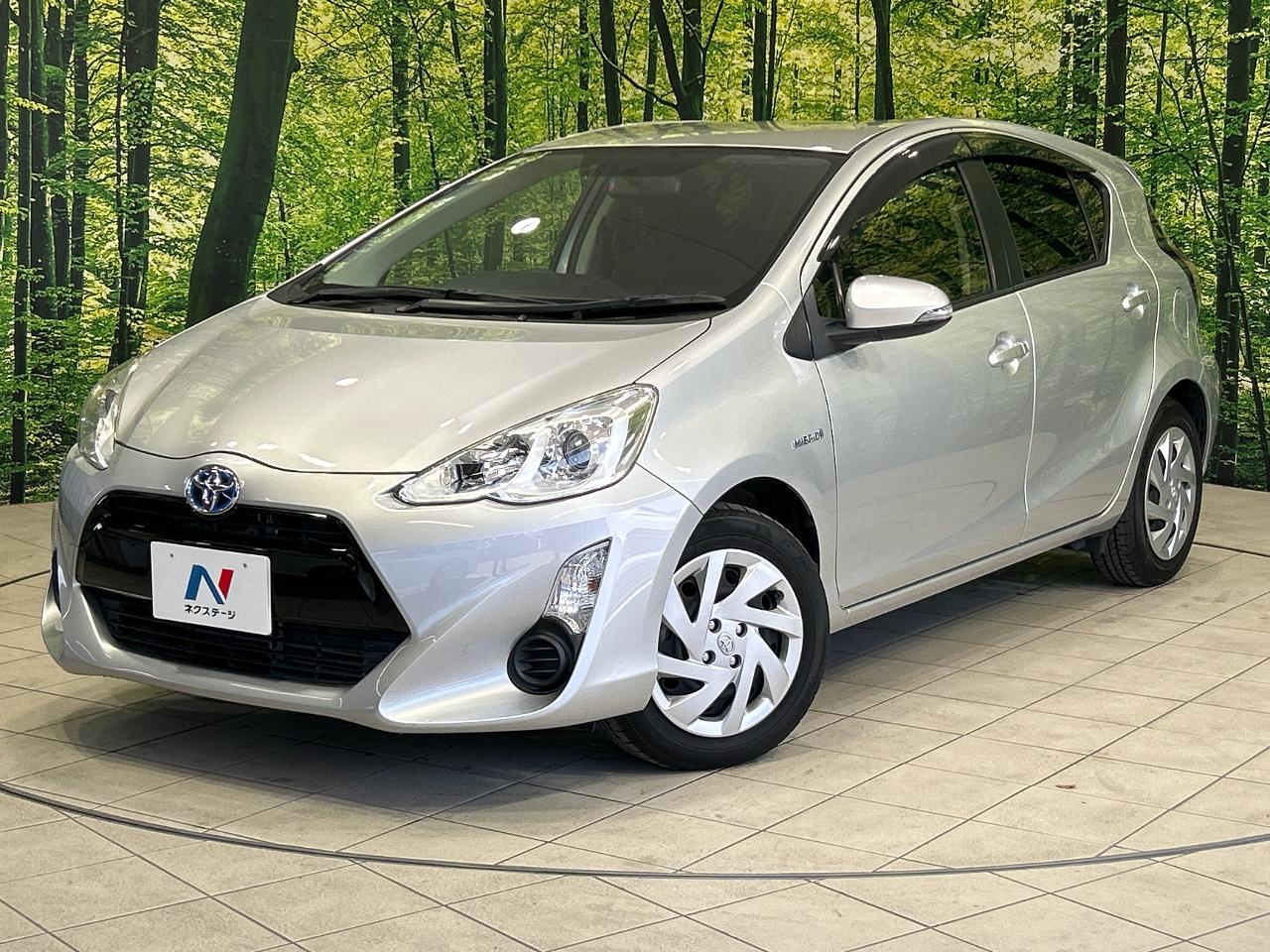 2016 Toyota Aqua DAA-NHP10