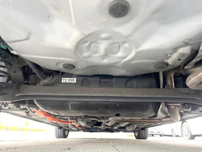 2017 Toyota Aqua DAA-NHP10 (UW-6a13f0e2d41e2)[20]