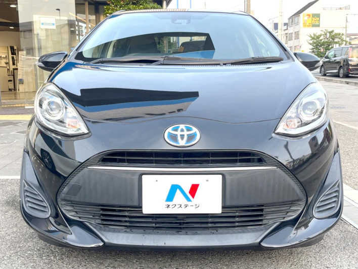 2017 Toyota Aqua DAA-NHP10 (UW-6a13f0e2d41e2)[9]