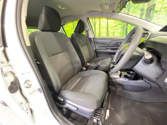 2018 Toyota Aqua DAA-NHP10 (UW-6a13f0e391c12)[23]