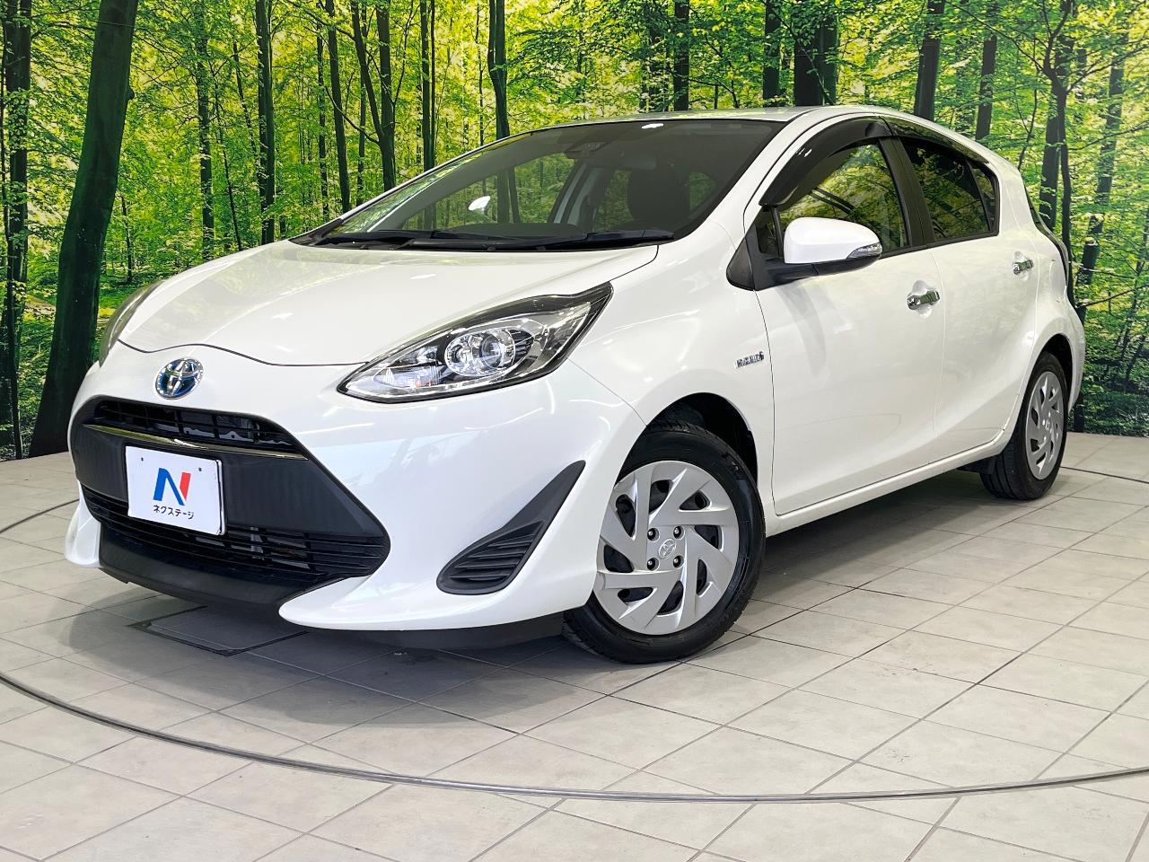 2018 Toyota Aqua DAA-NHP10