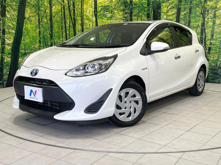 2018 Toyota Aqua DAA-NHP10 (UW-6a13f0e391c12)[0]