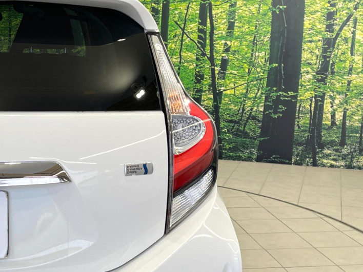 2018 Toyota Aqua DAA-NHP10 (UW-6a13f0e391c12)[15]