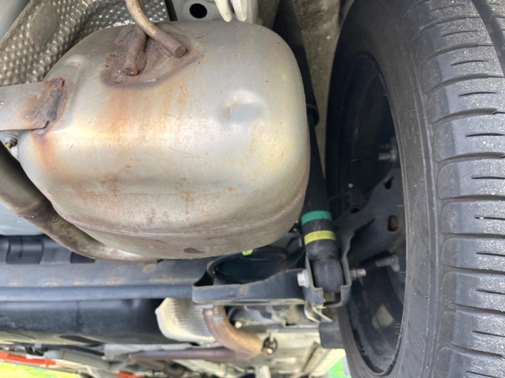 2018 Toyota Aqua DAA-NHP10 (UW-6a13f0e391c12)[12]