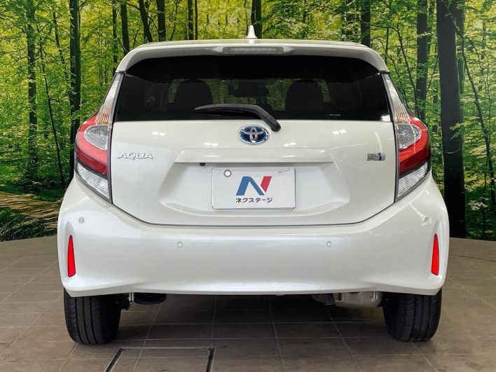 2018 Toyota Aqua DAA-NHP10 (UW-6a13f0e551486)[25]