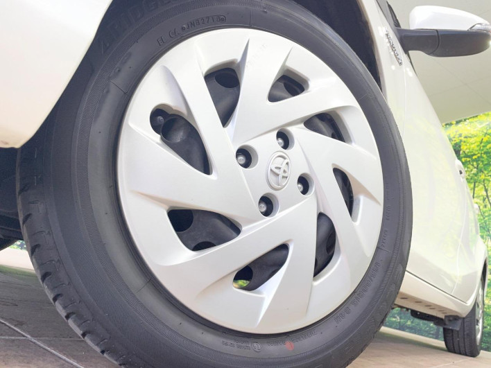 2018 Toyota Aqua DAA-NHP10 (UW-6a13f0e551486)[9]