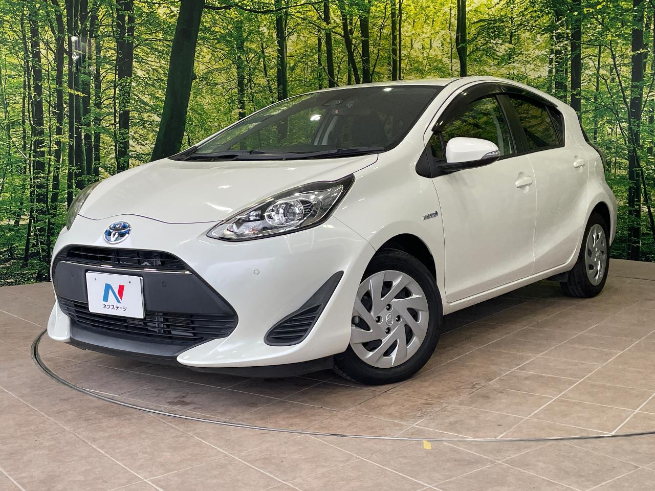 2018 Toyota Aqua DAA-NHP10