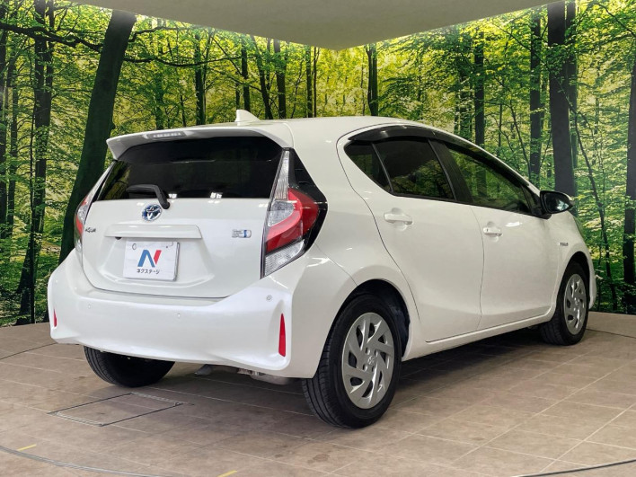 2018 Toyota Aqua DAA-NHP10 (UW-6a13f0e551486)[24]