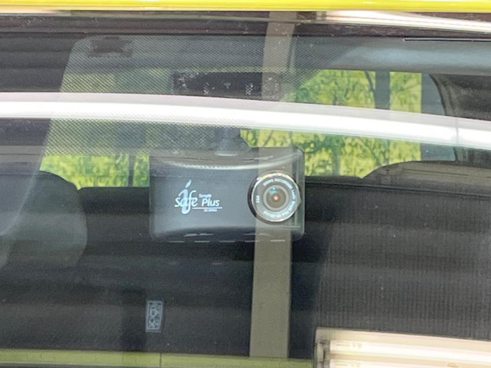 2015 Toyota Sienta DAA-NHP170G (UW-6a13f0e6a3149)[27]